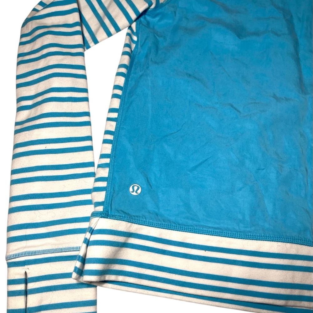 Lululemon Womens Voyage Pullover Sweatshirt Blue White Striped size 4